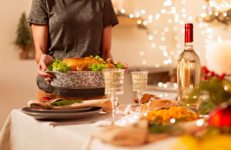 Как уберечься от последствий праздничного переедания? Гид для всей семьи.