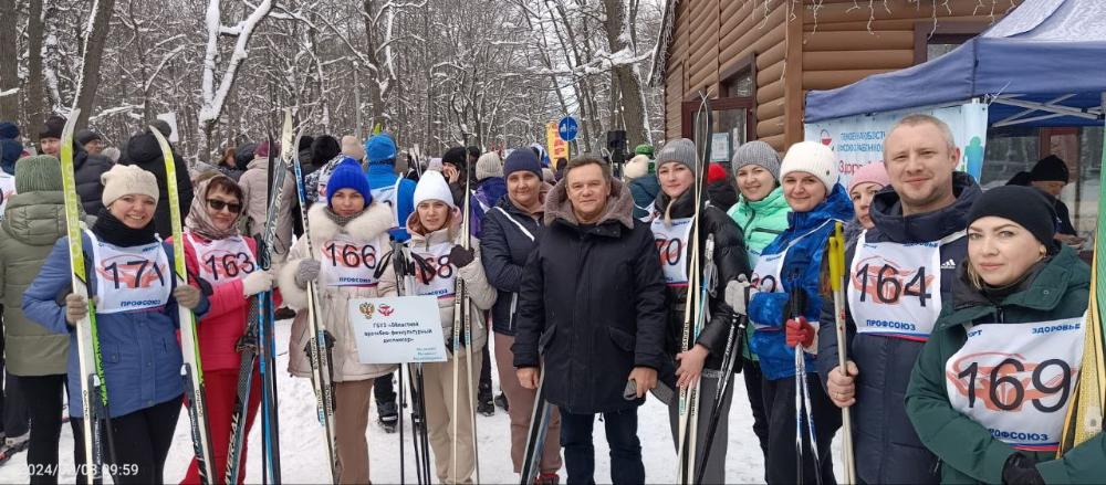 3 февраля, представители медицинских учреждений области приняли участие в лыжном кроссе